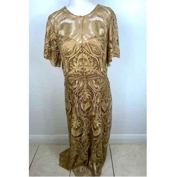 JS Collection SZ 14 Nude Lace Dress
